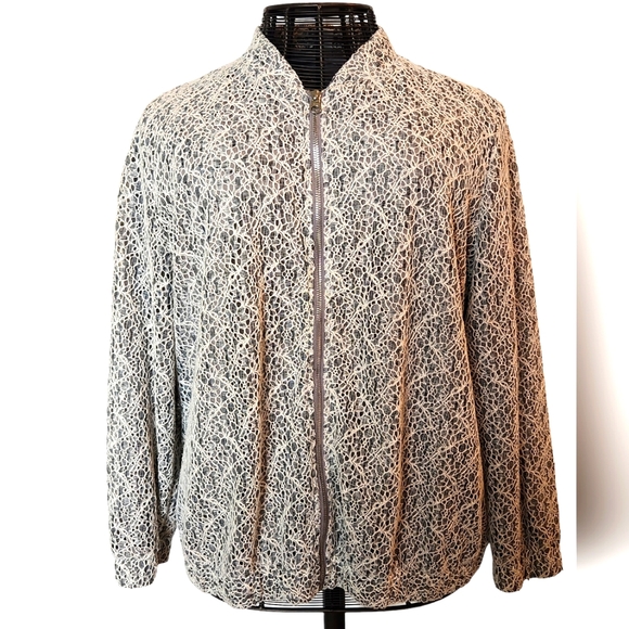 CJ BANKS size 1X zip front, lined jacket. - Picture 1 of 9